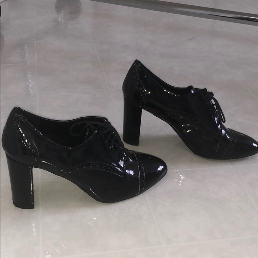 Black shoes